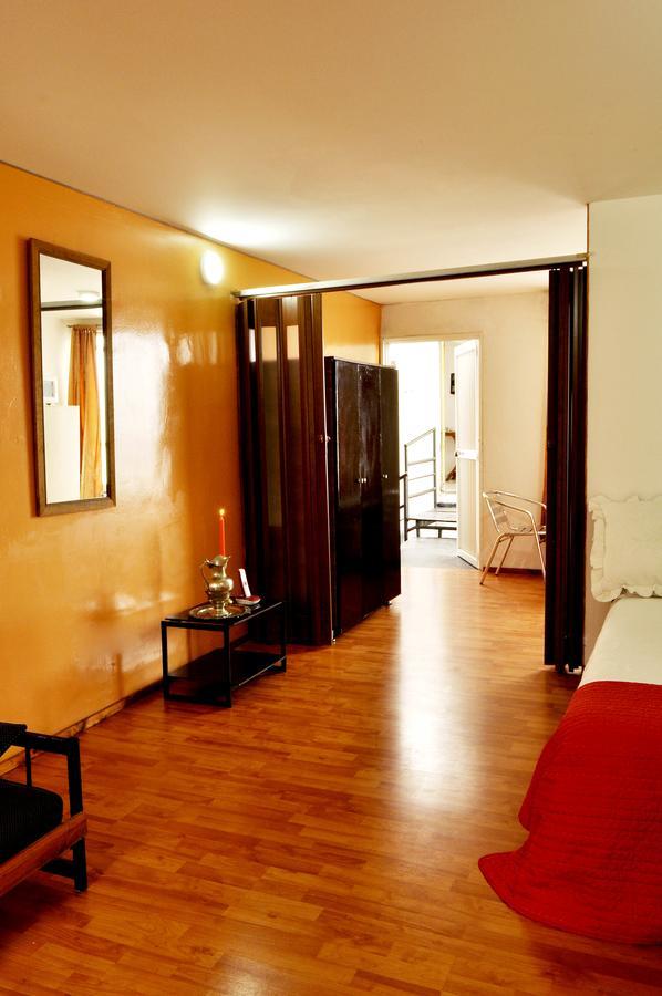 Aparthotel Alcazares 2*