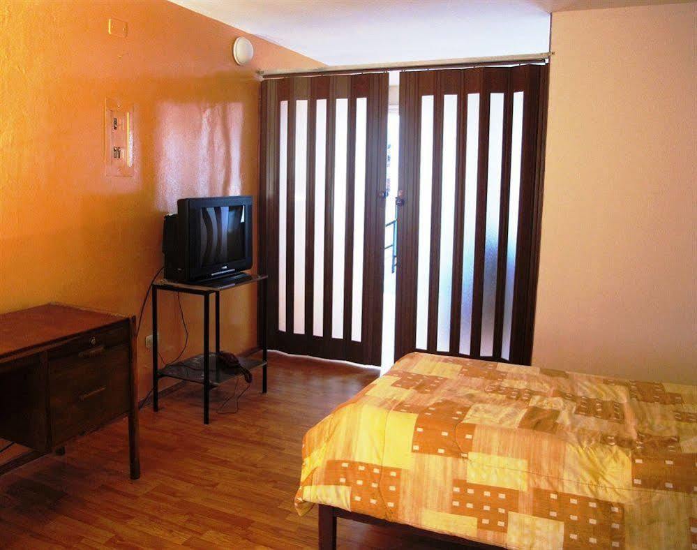 Aparthotel Alcazares