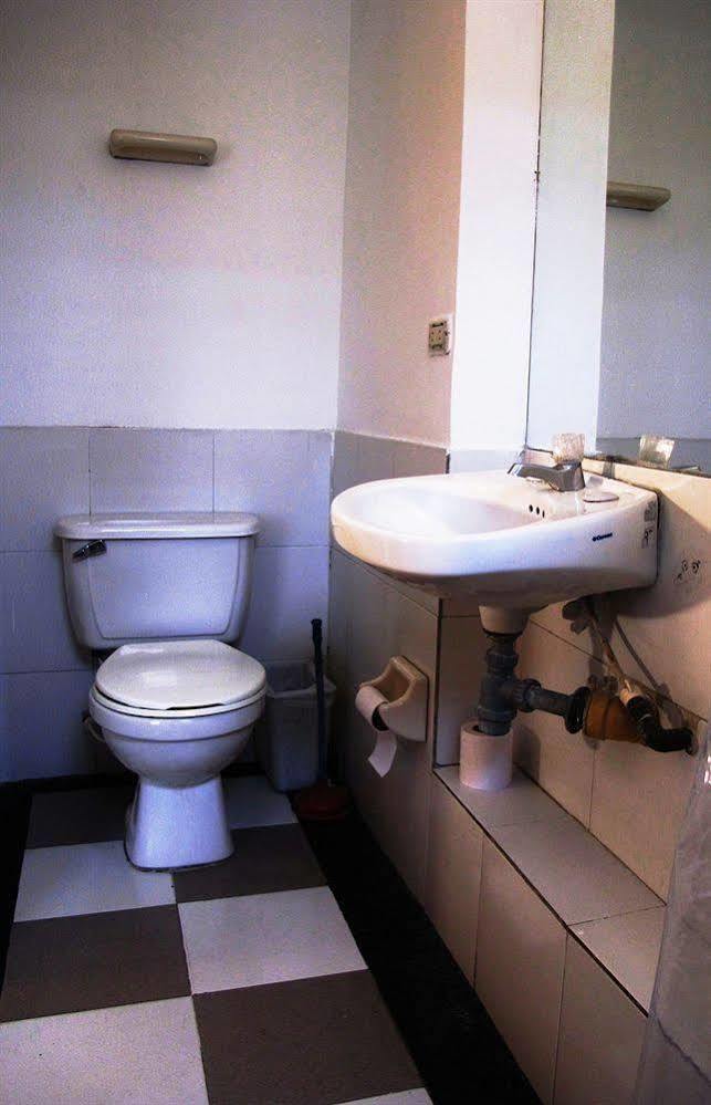 Alcazares Aparthotel 2*